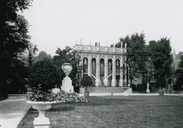 Cremorne Gardens, London