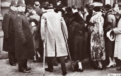Crowds Waiting for Access to Westminster Hall, During the Lying in State of George V, 1936
