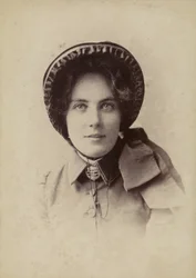 Female Salvationist