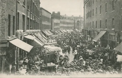 Petticoat Lane on Sunday Morning
