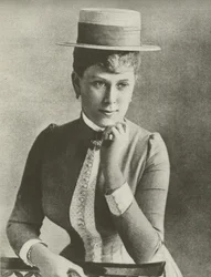 Queen Mary, at 18, wearing a boater