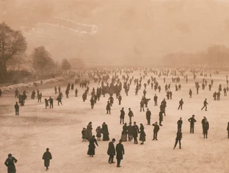 Skating on the Serpentine