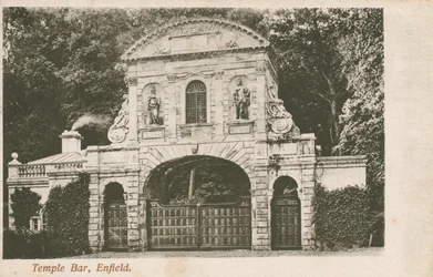 Temple Bar, Enfield