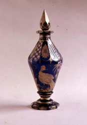 Bi-conical cruet bottle with spiral stopper, 1765-70