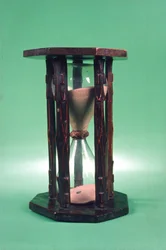 Four-hour sand-glass