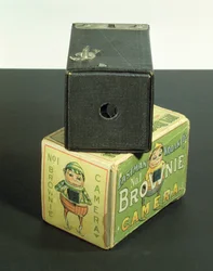 Kodak Brownie camera with original box, c. 1902
