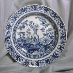 Wedgwood Blue printed plate, Chinese Vase pattern, c.1810