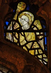 Window depicting an angel with a censer