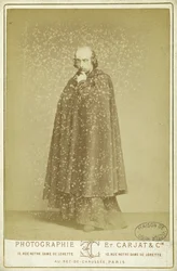 Monti in the role of Claude Frollo