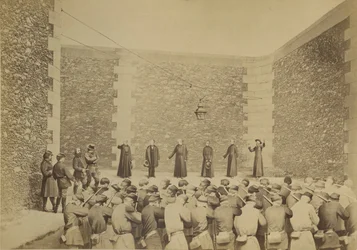 Exécution des otages, prison de la Roquette, le 24 mai 1871