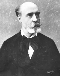 Marquis De Vogue