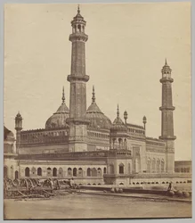 Mosque, Inside Asaf-ud-Daula