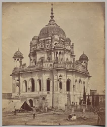 The Tomb of Saadat Ali in the Kaiserbagh Palace