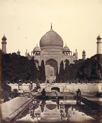 The Taj Mahal with the Fountains