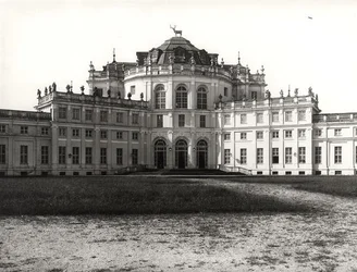 Hunting Mansion
