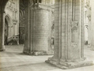 Ely Cathedral: Nave and Octagon, to Choir