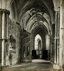Ely Cathedral: North Choir Aisle to West