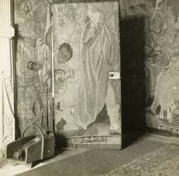 Kelmscott Manor: In the Tapestry Room