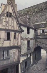 Laval, Beucheresse Gate and Old Houses
