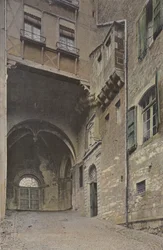 Le Puy, Hospital Passage