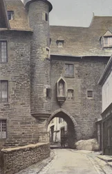 Uzerche, Old City Gate, Entrance Side