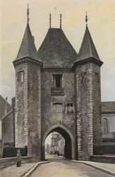Villeneuve-sur-Yonne, Joigny Gate