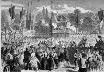 Breton Ball on the Battlefield at Quimper (Finistere, 29) in the presence of Napoleon III (1808-1873) and the Empress Eugenie (1826-1920). Engraving in 