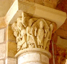 Capital depicting the glorification of St. Martin