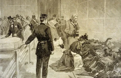 Fire at the Bazar de la Charité in Paris on May 4, 1897: after the catastrophe, families identifying the victims at the Palais de l’Industrie