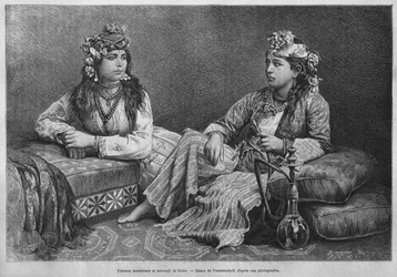 Muslim women of Sidon, from La Syrie d