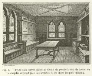 Small square room located above the right side porch, where the chapter once deposited its archives and most precious objects
