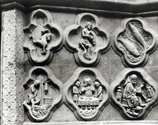 Quatrefoils with the Signs of the Zodiac and the Labours of the Year, from the Cathedral of Notre-Dame in Amiens