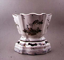 Sceaux flower holder