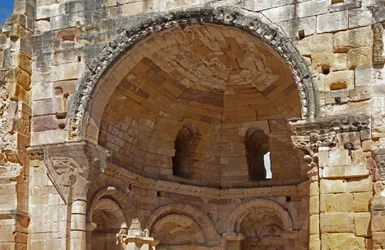 The polygonal apse