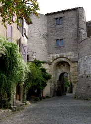 View of the Porte des Ormeaux