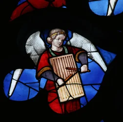 Window depicting a Musical Angel