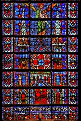 Window w107 depicting the cathedral of Therouanne
