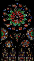 Window w18 depicting a rose with naturalistic design