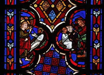 Window w1 depicting the resurrection of Lazarus