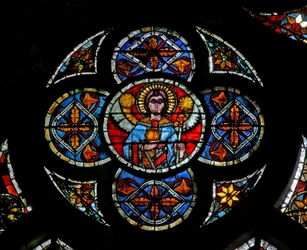 Window w202 depicting an angel