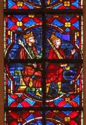 Window depicting a king and a soldier