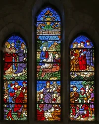 Window depicting Christ preaching and the raising of Lazarus