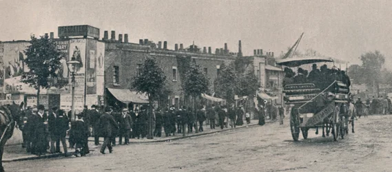 On the Road to Kew Gardens, Sunday Afternoon, 1901