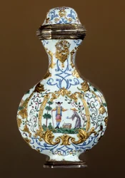 German Art: Fragrance bottle of the 18th century (enamel; scene of chinoiserie)