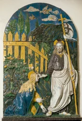 Noli me tangere. Jesus Christ holds a white flag (standard) bearing a red cross, and his halo is marked with a cross. Ceramic bas-relief by Giovanni della Robbia (1469-1529). Florence, Museo Nazionale del Bargello