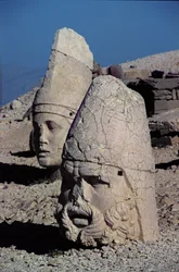 Head of Zeus-Oromandes and a goddess