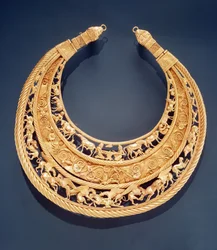 Crescent shaped pectoral from Tolstaya Mogila