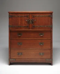 Linen chest