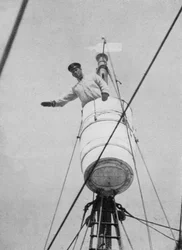 Lieutenant Evans in the Crows Nest