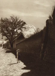 Mexico: Street in Amecameca with view of Popocatepetl